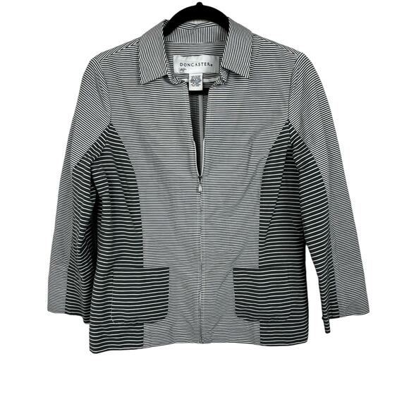 Doncaster Zip Front Striped Color Blocked Jacket with Pockets Size 8 or Medium - Picture 1 of 6